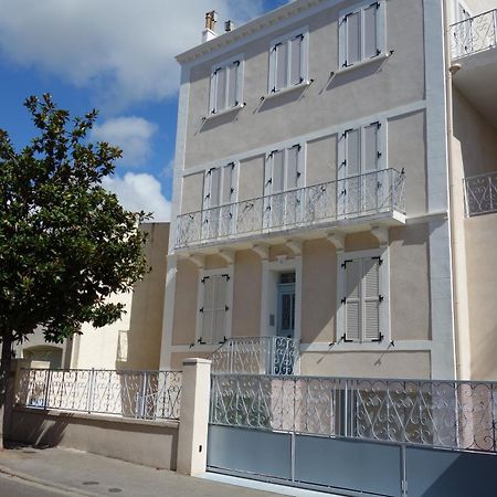 Appartement Port De Sanary Экстерьер фото